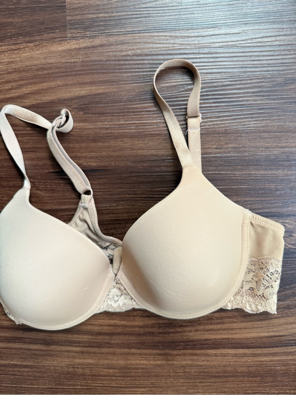 Natori Smooth Contour Bra in Beige
